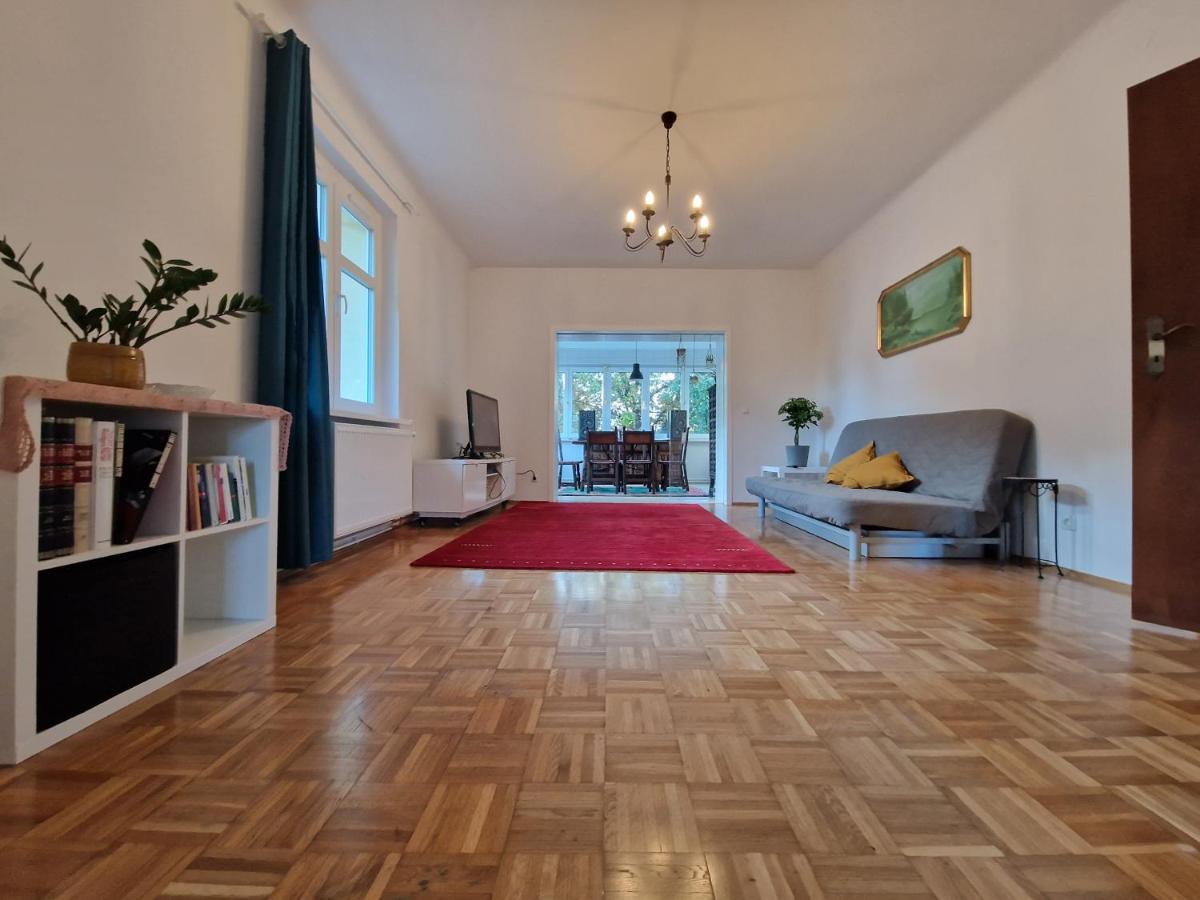 Geraeumige Und Zentrale Ferienwohnung Stahnsdorf Zewnętrze zdjęcie
